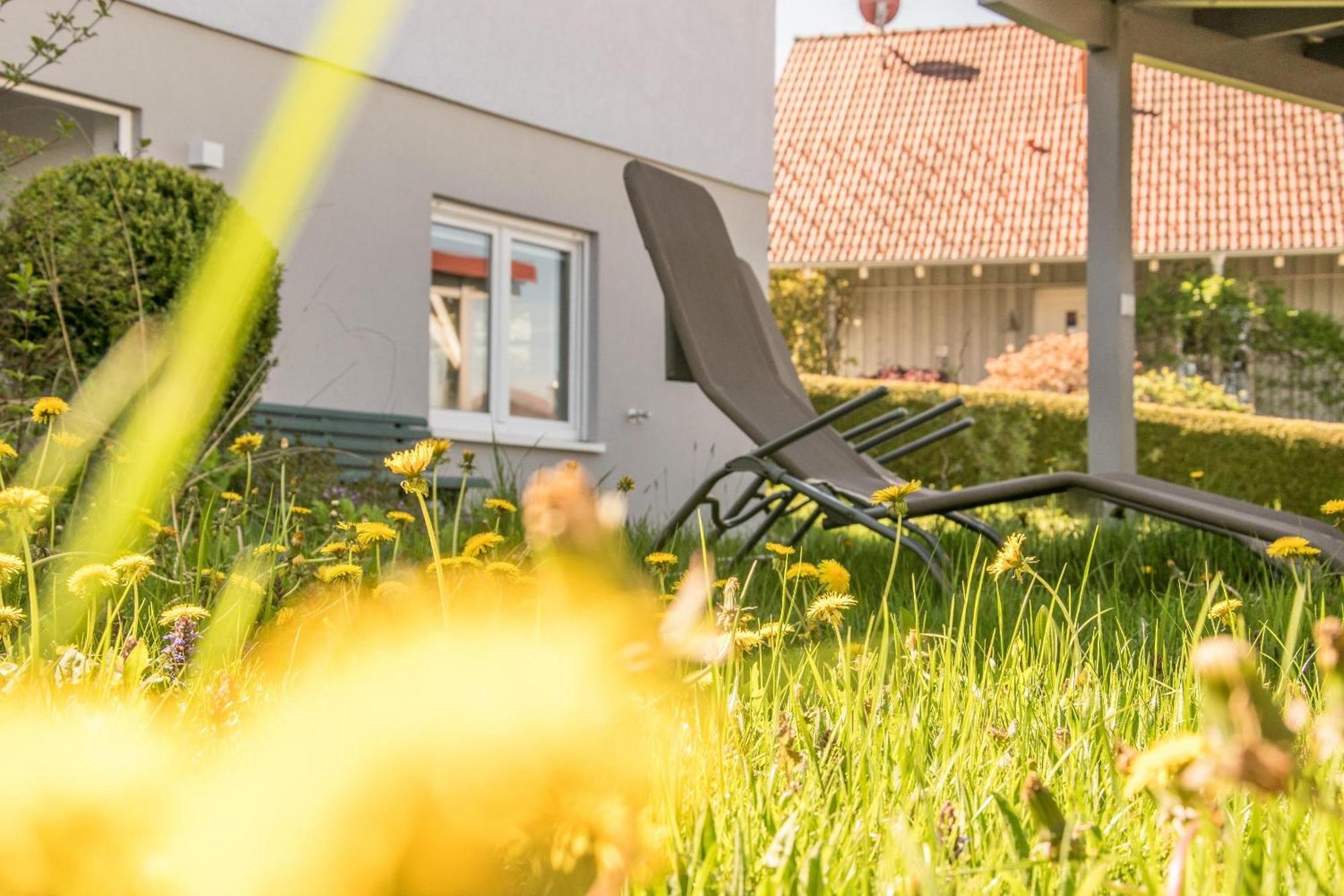 Ferienwohnung "Urlaub Bei Lina" Hergatz Esterno foto